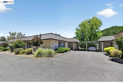 1912 Ptarmigan Dr #2, Walnut Creek, CA 94595 - Photo 2