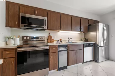 515 Tamarack Dr #15, Union City, CA 94587 - Photo 14