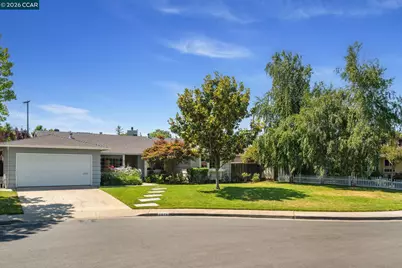 3074 Santa Maria Ct, Concord, CA 94518 - Photo 2