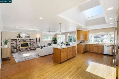 3074 Santa Maria Ct, Concord, CA 94518 - Photo 10