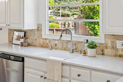 201 Warwick Ave, San Leandro, CA 94577 - Photo 24