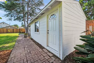 201 Warwick Ave, San Leandro, CA 94577 - Photo 70