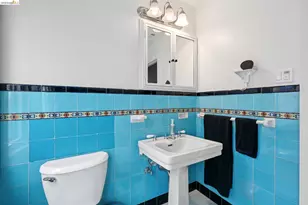 3271 Kempton Ave, Oakland, CA 94611 - Photo 58