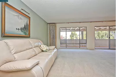 1361 Singingwood Ct #7, Walnut Creek, CA 94595 - Photo 4