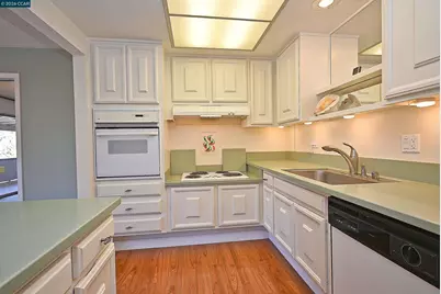 1361 Singingwood Ct #7, Walnut Creek, CA 94595 - Photo 20