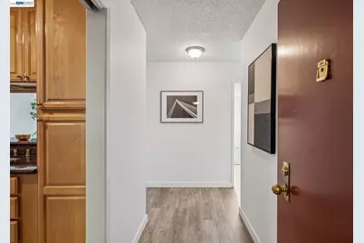 1327 Webster St #B104, Alameda, CA 94501 - Photo 4