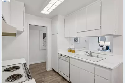 1327 Webster St #B106, Alameda, CA 94501 - Photo 16