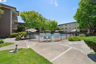 1327 Webster St #B106, Alameda, CA 94501 - Photo 44