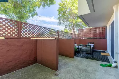2005 Pleasant Valley Ave #103, Oakland, CA 94611 - Photo 36