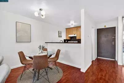 2005 Pleasant Valley Ave #103, Oakland, CA 94611 - Photo 12