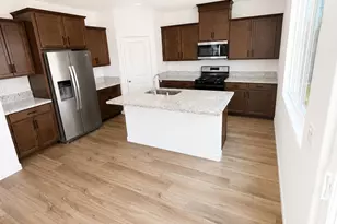 1392 Leonhardt Loop, Lincoln, CA 95648 - Photo 6