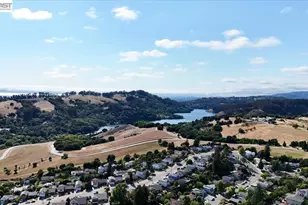 17888 Mayflower Dr, Castro Valley, CA 94546 - Photo 68