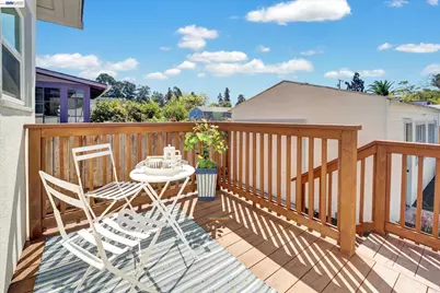 4241 Suter St, Oakland, CA 94619 - Photo 32