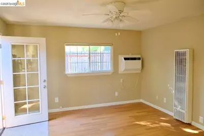 208 Circuit Dr, Roseville, CA 95678 - Photo 20