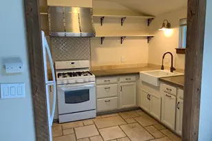 208 Circuit Dr, Roseville, CA 95678 - Photo 14