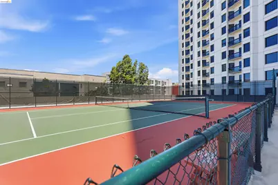 6363 Christie Ave #326, Emeryville, CA 94608 - Photo 14