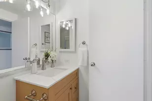 6363 Christie Ave, Emeryville, CA 94608 - Photo 24