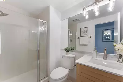 6363 Christie Ave #326, Emeryville, CA 94608 - Photo 16
