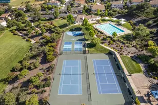 911 Autumn Oak Cir, Concord, CA 94521 - Photo 52