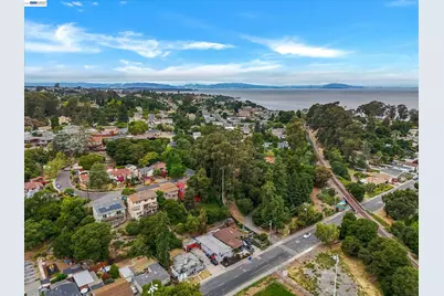 512 Tennent Ave, Pinole, CA 94564 - Photo 26