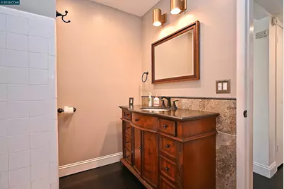 1425 Lakeside Drive #101, Oakland, CA 94612 - Photo 22