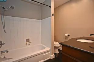 1425 Lakeside Dr, Oakland, CA 94612 - Photo 24