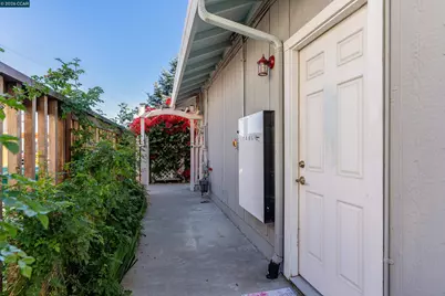 423 Duperu Dr, Crockett, CA 94525 - Photo 40