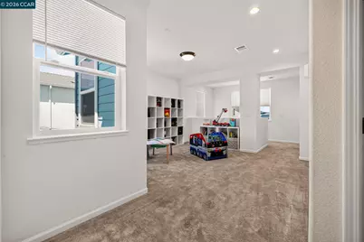 1119 Hiramatsu Ln, Winters, CA 95694 - Photo 4