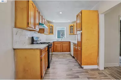3932 Altamont Ave, Oakland, CA 94605 - Photo 10