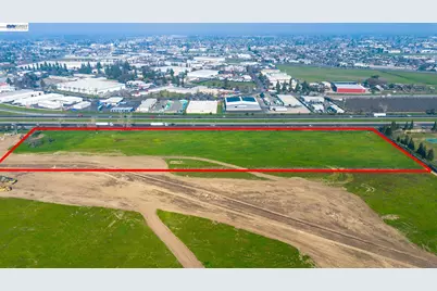 475 Quintal Rd, Manteca, CA 95337 - Photo 1