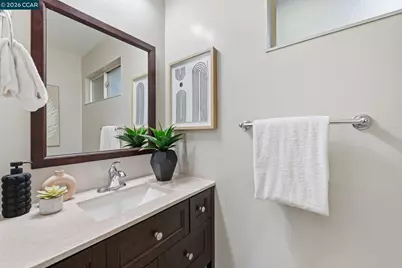 2332 D St, Hayward, CA 94541 - Photo 8
