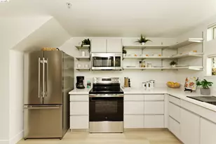 1201 Pine St, Oakland, CA 94607 - Photo 2