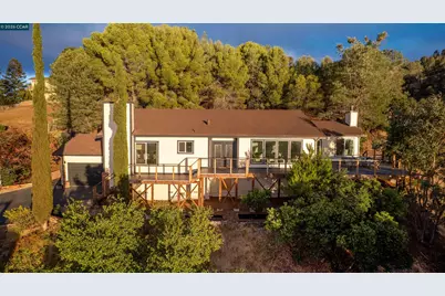 1011 Froyd Rd, Concord, CA 94521 - Photo 2