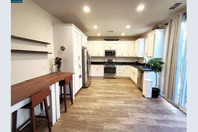 3821 Lookout Dr, Modesto, CA 95355 - Photo 4