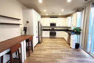 3821 Lookout Dr, Modesto, CA 95355 - Photo 4