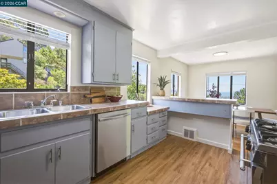 7-9 El Portal Ct, Berkeley, CA 94708 - Photo 18
