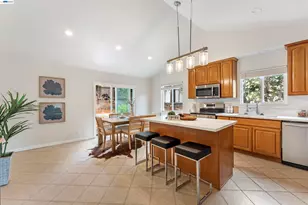 19435 Yuma St, Castro Valley, CA 94546 - Photo 8