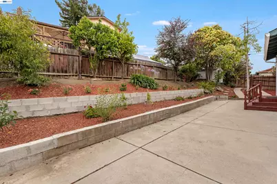 19435 Yuma St, Castro Valley, CA 94546 - Photo 36