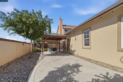 206 Chaparral Dr, Brentwood, CA 94513 - Photo 20
