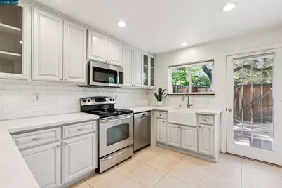90 Laurel Dr, Danville, CA 94526 - Photo 4