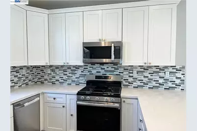 1556 Oliveira Dr, Mountain House, CA 95391 - Photo 18