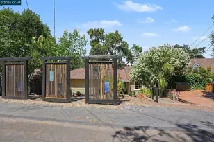 980 Hawthorn Dr, Lafayette, CA 94549 - Photo 4