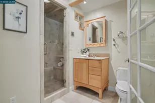980 Hawthorn Dr, Lafayette, CA 94549 - Photo 18