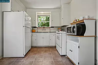 980 Hawthorn Dr.., Lafayette, CA 94549 - Photo 12
