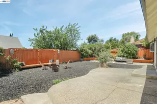 130 Andover Dr, Vacaville, CA 95687 - Photo 32