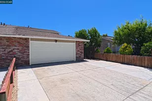 2215 Banyan Way, Antioch, CA 94509 - Photo 2