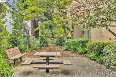 1201 Alta Vista Dr #108, Walnut Creek, CA 94596 - Photo 34