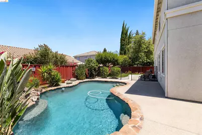 647 Macadamia Ct, Brentwood, CA 94513 - Photo 40
