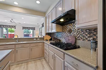 647 Macadamia Ct, Brentwood, CA 94513 - Photo 20