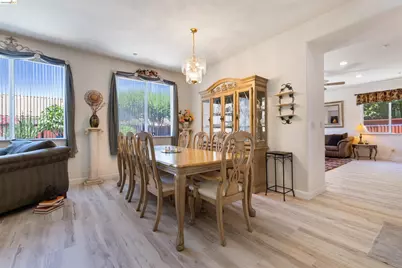 647 Macadamia Ct, Brentwood, CA 94513 - Photo 10